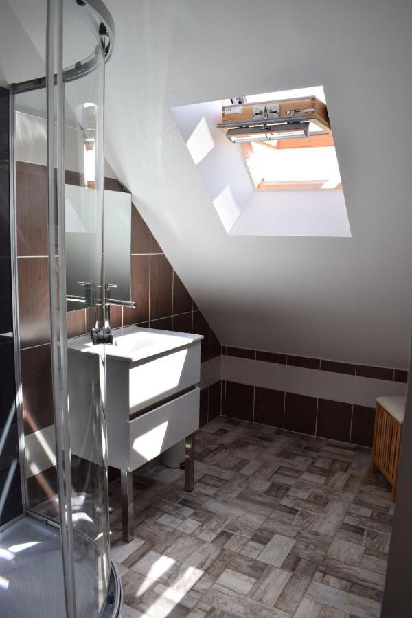 Gite 5 Pers Avec 2H Espace Bien-Etre Privatise Inclus Dans Le Prix De La Nuit 80M2 De Detente Équilly Buitenkant foto